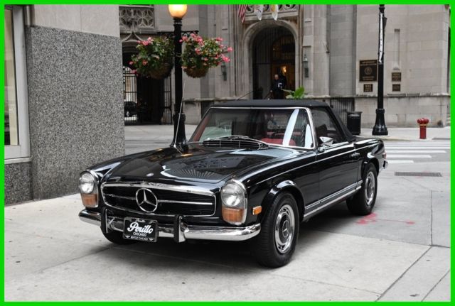 1971 Black Mercedes-Benz 200-Series Convertible
