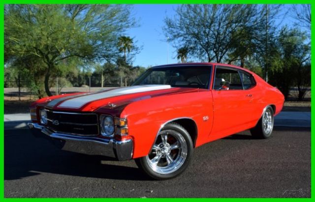 1971 Red Chevrolet Chevelle Coupe