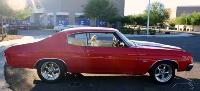 1971 Red Chevrolet Chevelle Coupe