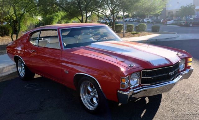 1971 Red Chevrolet Chevelle Coupe
