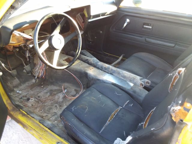 1971 Yellow Chevrolet Vega Coupe