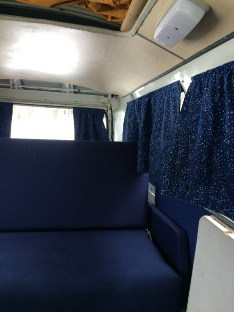 1971 White Volkswagen Bus/Vanagon Van Camper