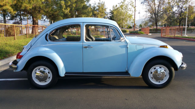 1971 Blue Volkswagen Beetle - Classic