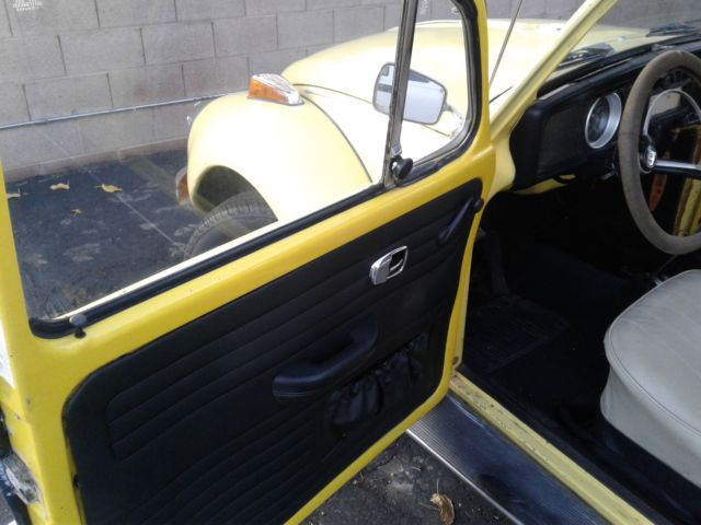 1971 Yellow Volkswagen Beetle - Classic 2 door