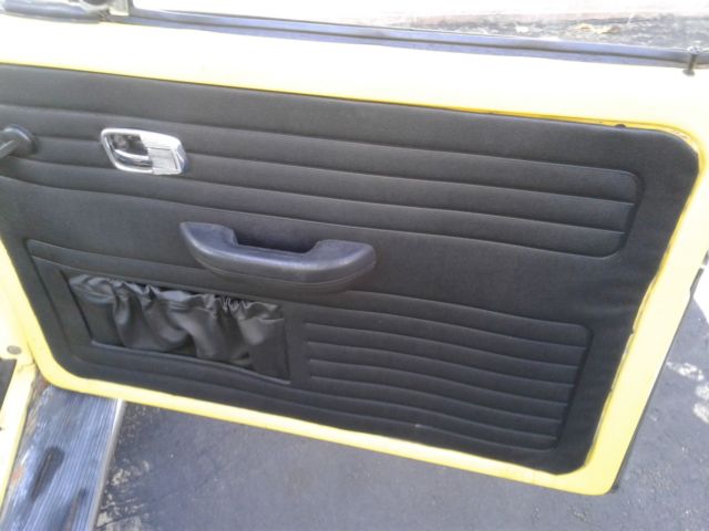 1971 Yellow Volkswagen Beetle - Classic 2 door