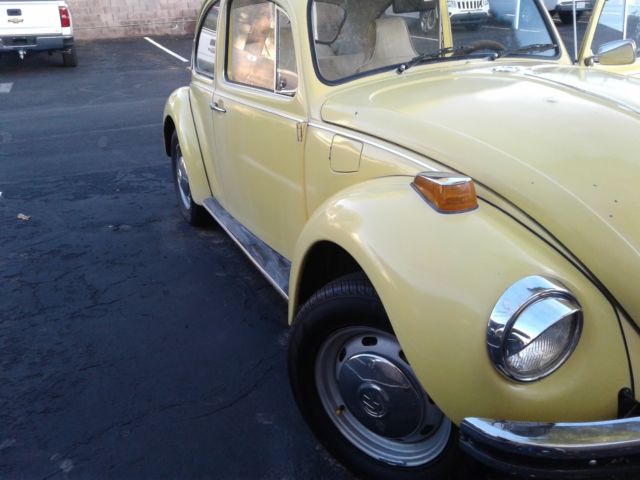1971 Yellow Volkswagen Beetle - Classic 2 door