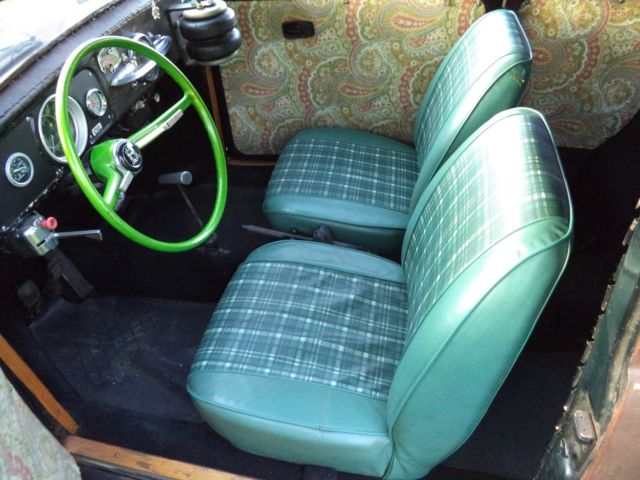 1971 rust Volkswagen Beetle - Classic Coupe