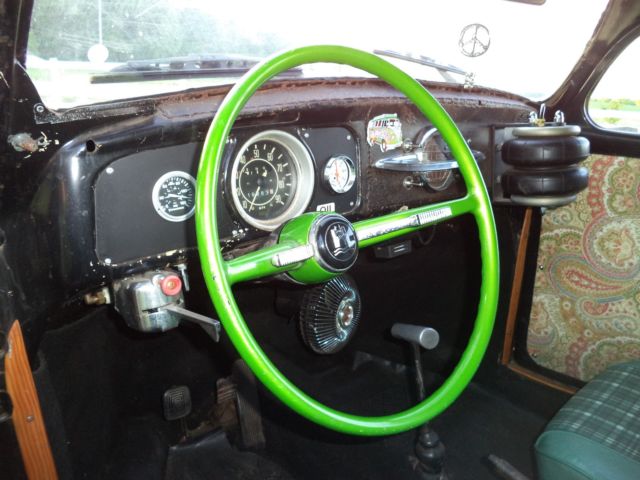 1971 rust Volkswagen Beetle - Classic Coupe