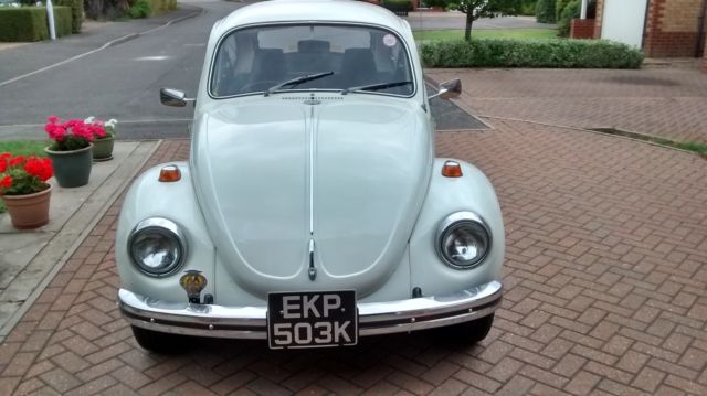 1971 Cream Volkswagen Beetle - Classic