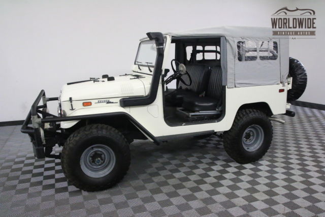 1971 White Toyota Land Cruiser