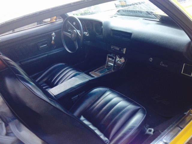 1971 Yellow Chevrolet Camaro Coupe