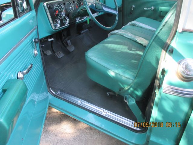 1971 Green/white Chevrolet C-10 Pickup