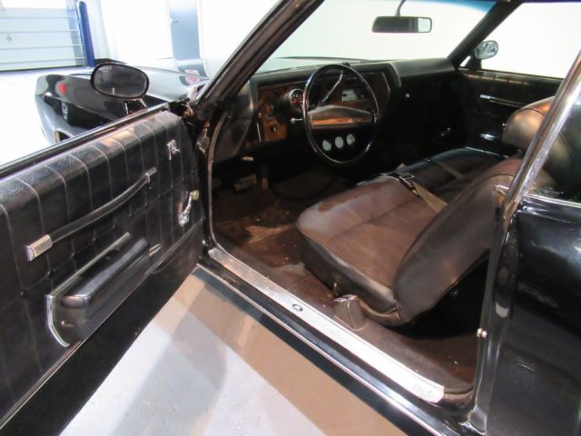 1971 Black Chevrolet Monte Carlo --