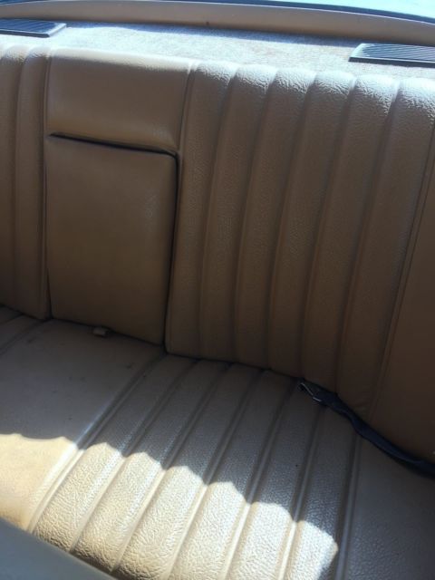 1972 Brown Mercedes-Benz 200-Series Sedan