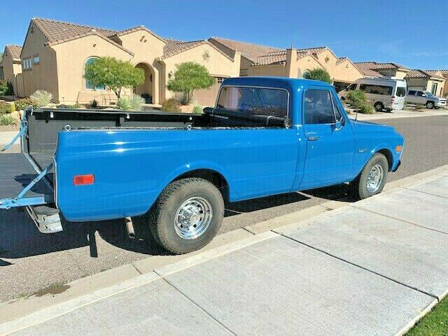 1972 Blue Chevrolet C/K Pickup 2500 Standard Cab Pickup