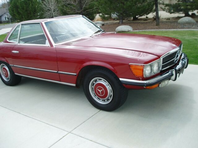 1972 Burgundy Mercedes-Benz SL-Class Convertible