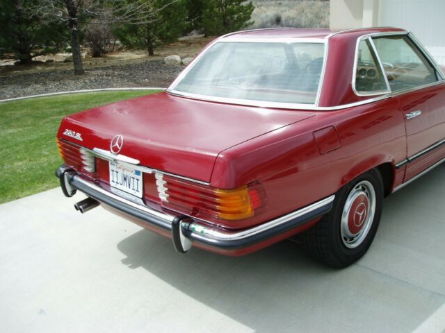 1972 Burgundy Mercedes-Benz SL-Class Convertible