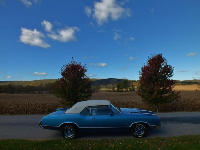 1972 Viking Blue with White Stripes Oldsmobile 442