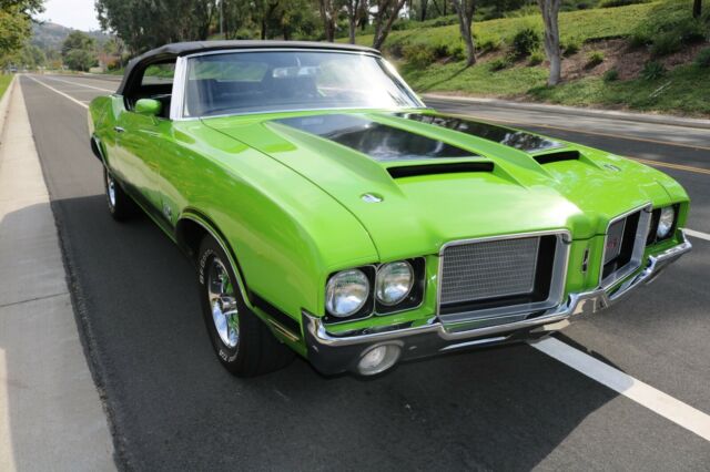 1972 Green Oldsmobile 442 Convertible
