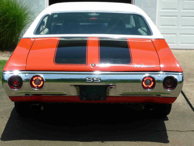 1972 Orange Chevrolet Chevelle Coupe