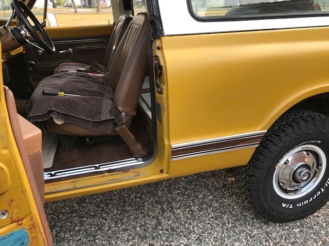 1972 Gold Chevrolet Blazer SUV