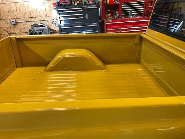 1972 Yellow Chevrolet C-10