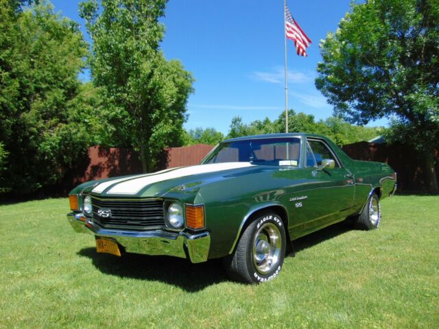 1972 Green Chevrolet El Camino pickup