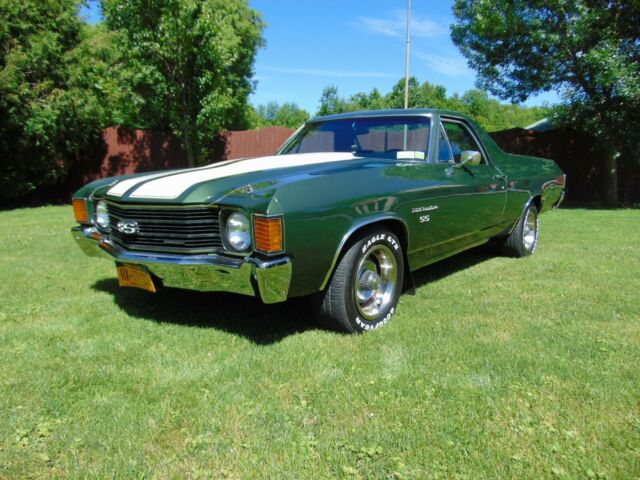 1972 Green Chevrolet El Camino pickup