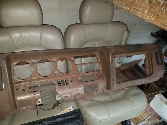 1972 White Pontiac Le Mans Convertible