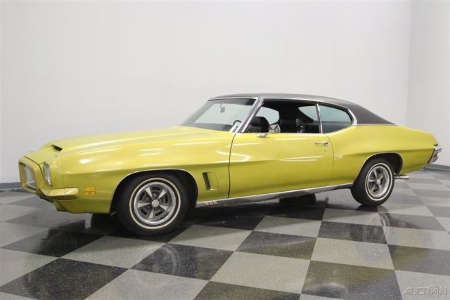 1972 Gold Pontiac Le Mans