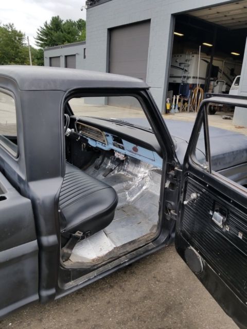 1972 Black Ford F-100 Standard Cab Pickup