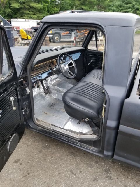 1972 Black Ford F-100 Standard Cab Pickup