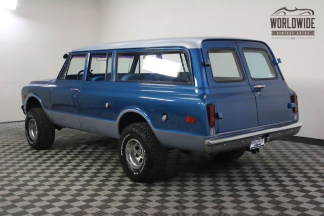 1972 Blue Chevrolet Suburban