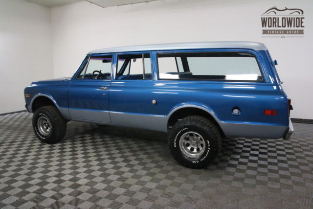 1972 Blue Chevrolet Suburban