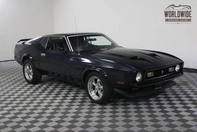 1972 Blue Ford Mustang