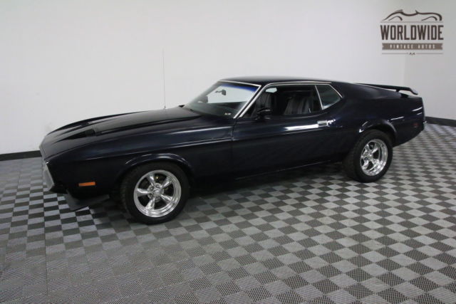 1972 Blue Ford Mustang