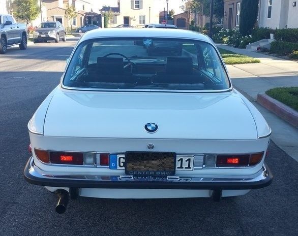 1972 White BMW 3-Series Coupe
