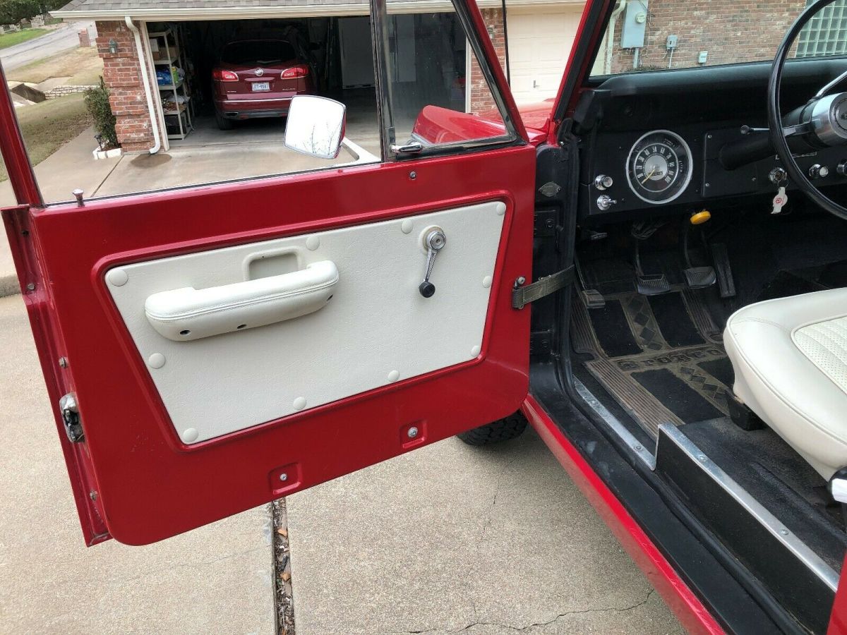 1972 Red Ford Bronco