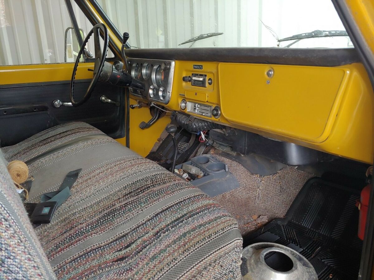 1972 Ocher Chevrolet C-10 Standard Cab Pickup