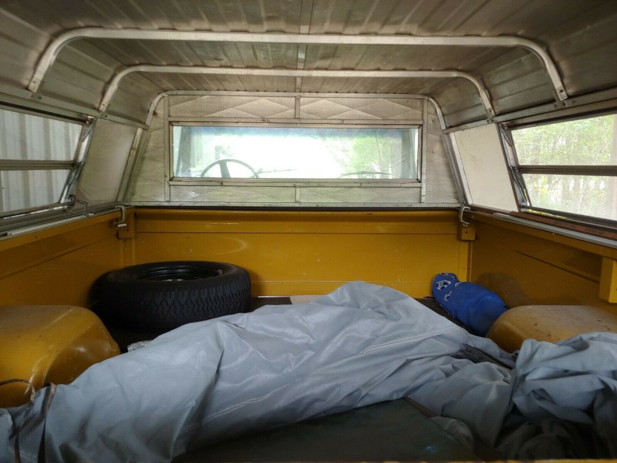 1972 Ocher Chevrolet C-10 Standard Cab Pickup