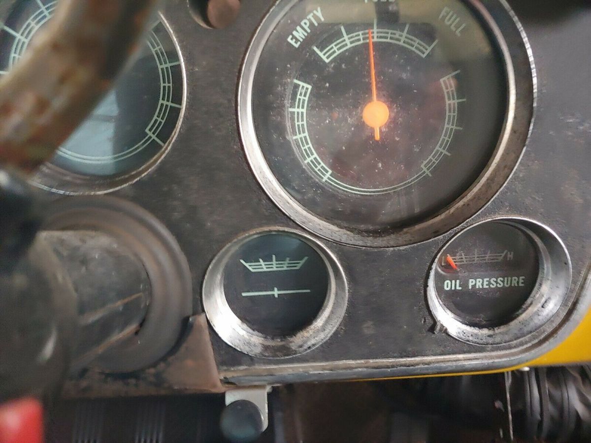 1972 Ocher Chevrolet C-10 Standard Cab Pickup