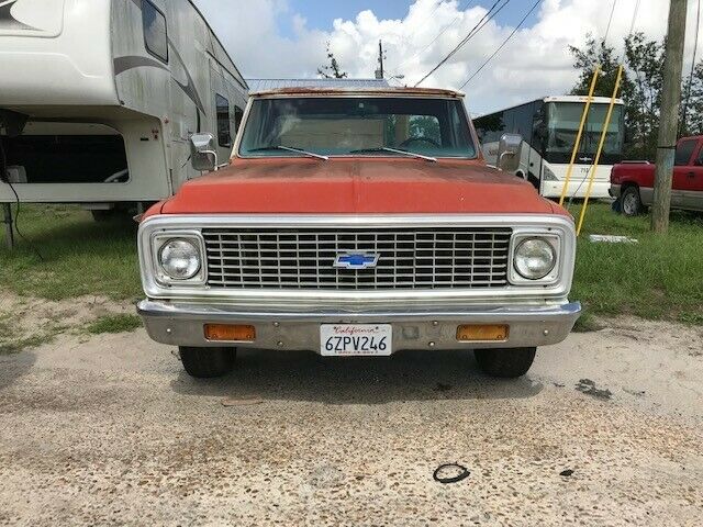 1972 ORANGE AND WHITE Chevrolet C-10 Pickup