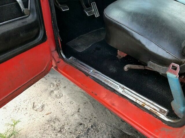 1972 ORANGE AND WHITE Chevrolet C-10 Pickup