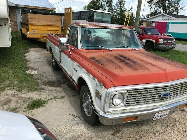1972 ORANGE AND WHITE Chevrolet C-10 Pickup