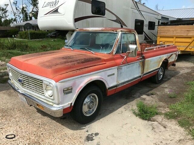 1972 ORANGE AND WHITE Chevrolet C-10 Pickup