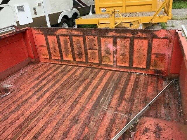 1972 ORANGE AND WHITE Chevrolet C-10 Pickup