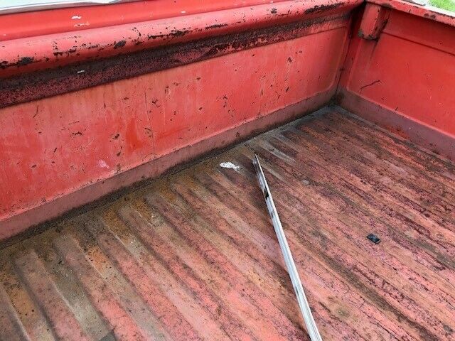 1972 ORANGE AND WHITE Chevrolet C-10 Pickup