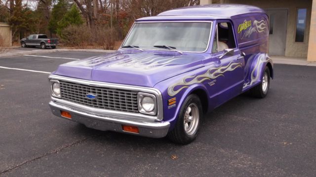 1972 PURPLE/FLAMES Chevrolet C10 Suburban Wagon