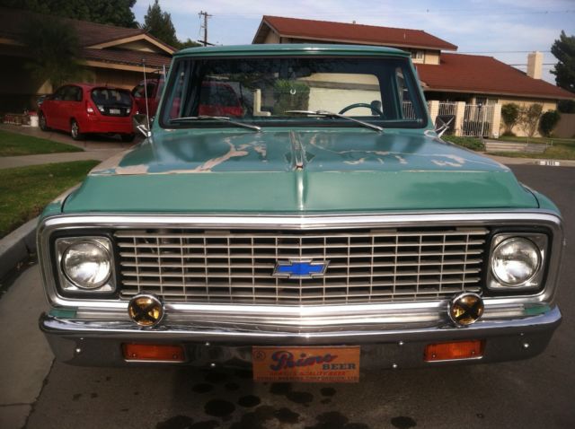 1972 tuerqoise Chevrolet C-10 Cab & Chassis