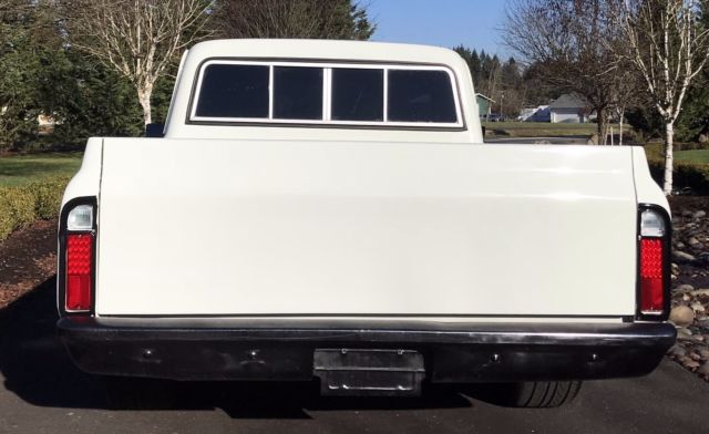 1972 WHITE Chevrolet C-10 Standard Cab Pickup